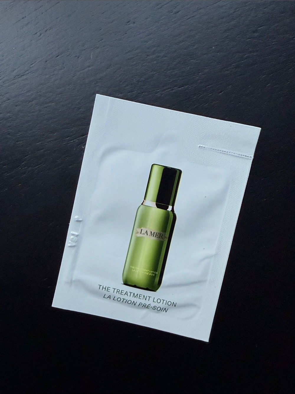 La Mer Treatment Lotion Sachet - Green and White